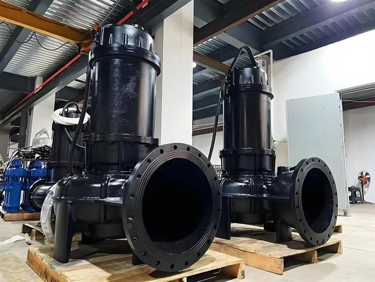 Corrosion Resistant Submersible Wastewater Pump Industrial Grade Sewage Pump suppliers